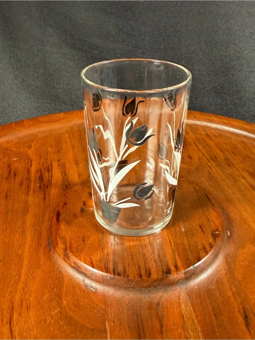 Vintage Floral Glass Tumbler Set - Red and Blue Tulip Design